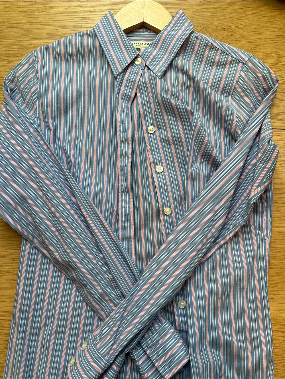 Banana Republic Non-Iron Button-Down Shirt